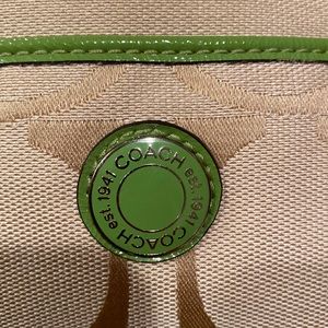 Perfect for spring green accent Coach shoulder bag